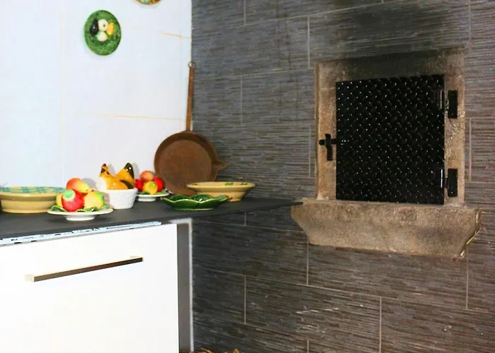 Vakantiehuis Casa Da Fonte - Local Com Jacuzzi Nordeste (Azores)